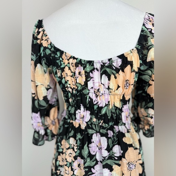 NWOT Liberty Love Women’s Black Floral Smocked Mini Dress Size L - Picture 6 of 11